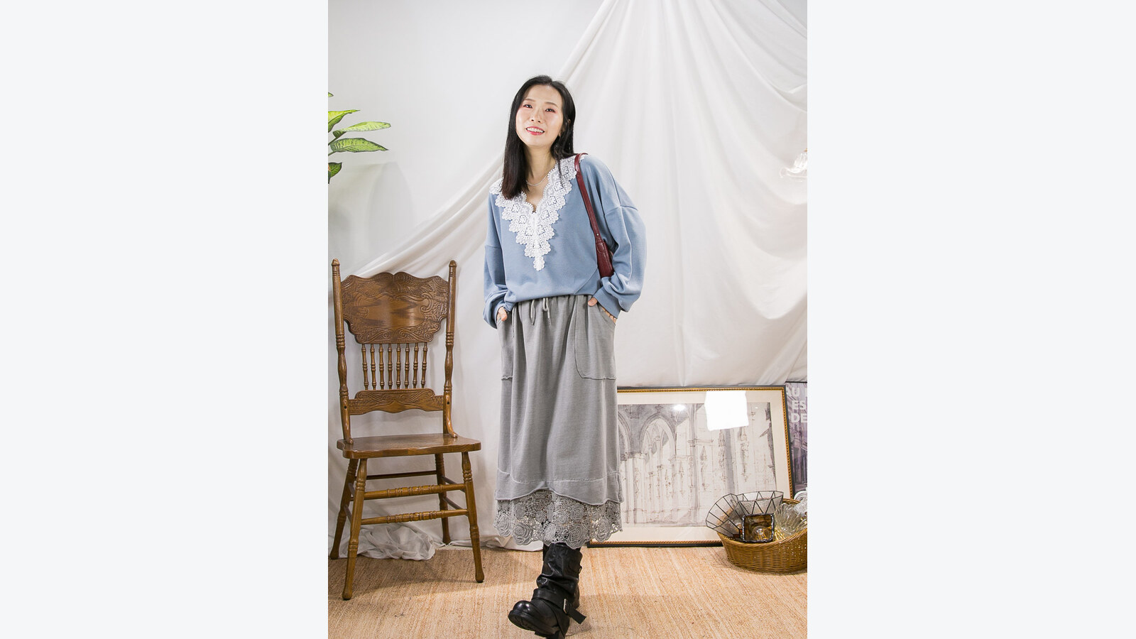 80s V領蕾絲厚雙面料上衣限時減至SGD$52.98 優惠圖片